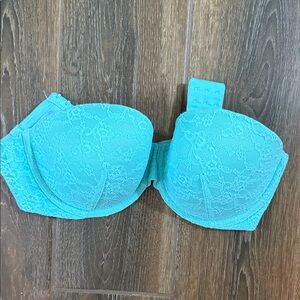 Victoria's Secret Turquoise Lace Bra